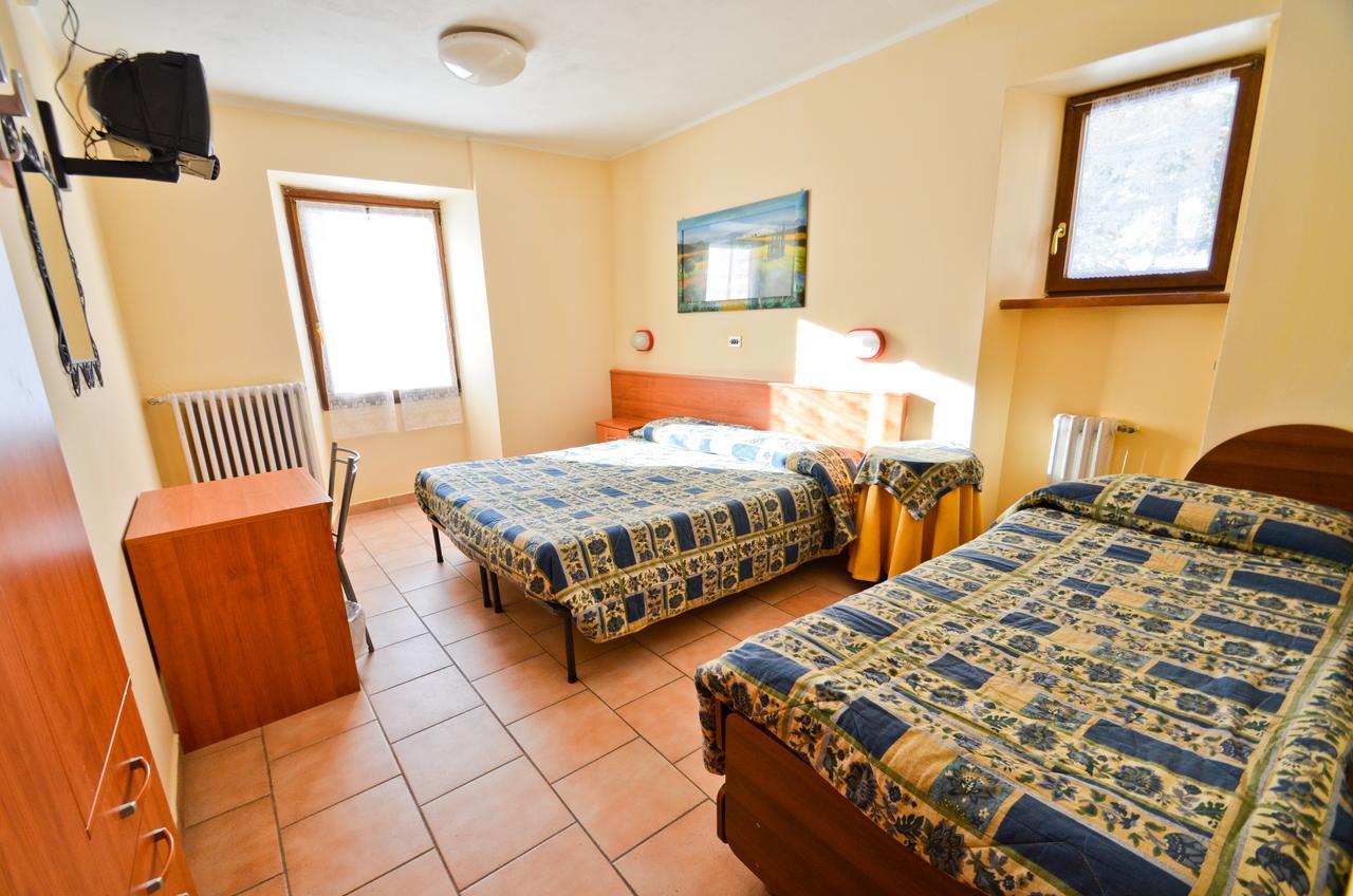 Hotel Miramonti Claviere Eksteriør billede
